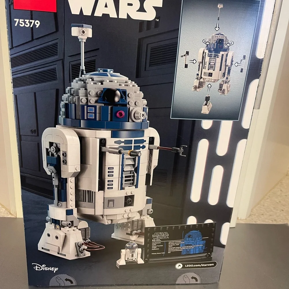 LEGO Star Wars R2-D2 Building Set 75379 1040 Pcs 10+ Exclusive Mini Figures NIB